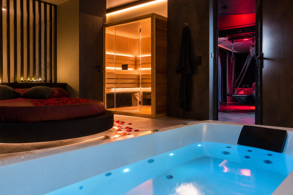 Illustration : Comment choisir une loveroom avec spa, sauna et espace secret ?
